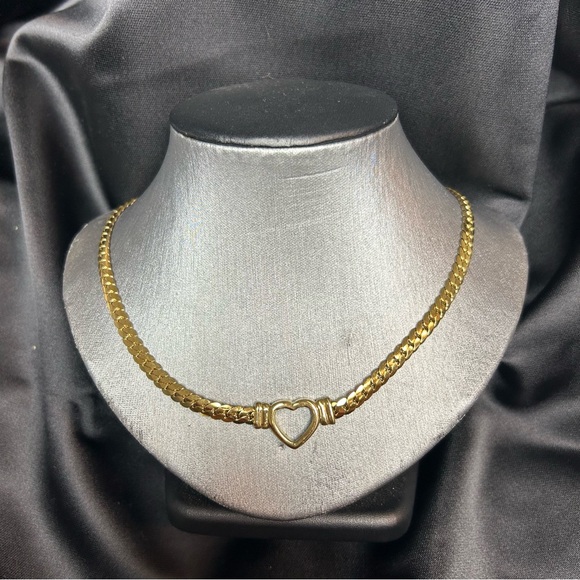 Gold Heart Necklace - Picture 1 of 3
